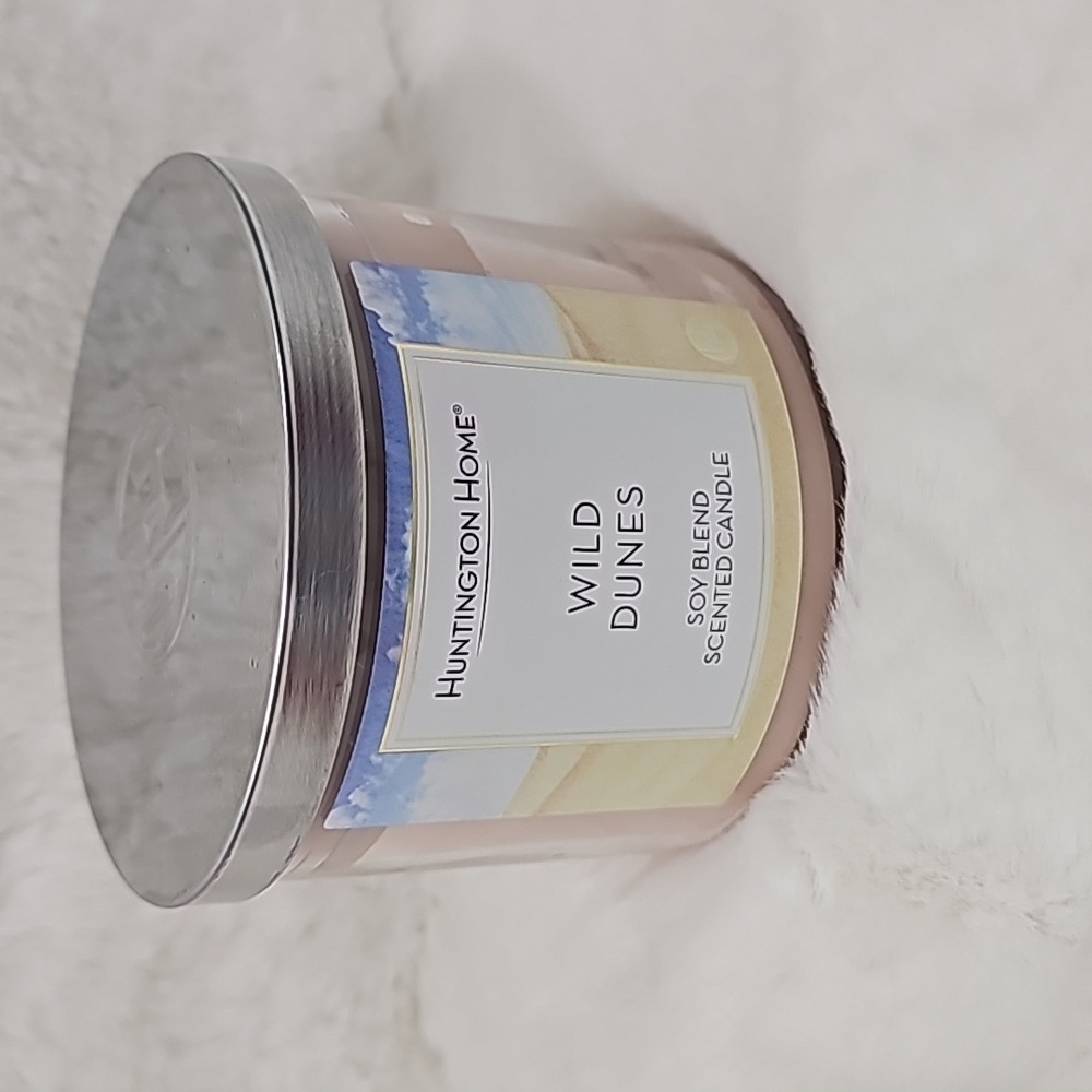 Huntington Home Wild Dunes Soy Blend Scented Candle 14oz